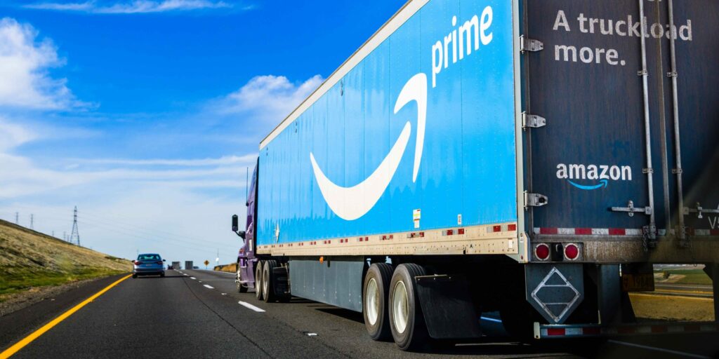 Amazon Way: The #1 Supply Chain Strategy For Agility 2 supply chain strategies by e-commerce giant Amazon