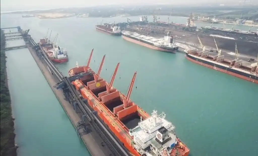 13 Major Ports in India 8 Paradip Port