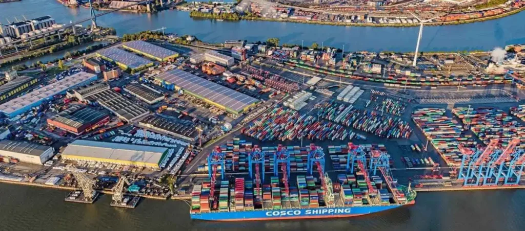 Top 10 Major Ports in Germany 2 0 hamburg port 2 1 1