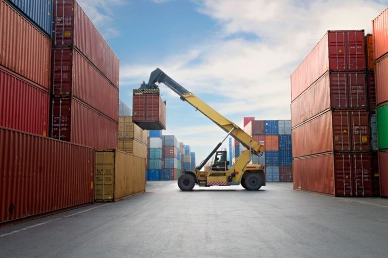 Intermodal Containers: Pivoting the Global Supply Chain in 2024