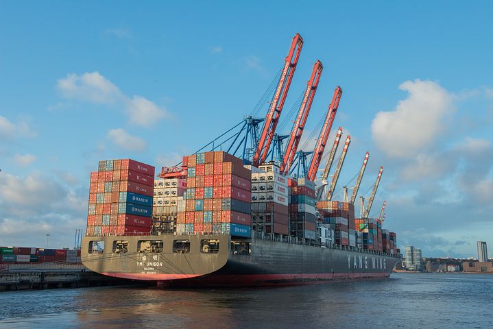 Double reefer connections at APM terminals Gothenburg