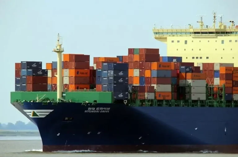 Port of Los Angeles diverts ocean carriers to reduce cargo backlog